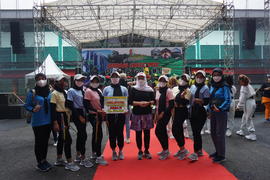 ANUGERAH SENAM NGLENYER PIALA BUPATI 1