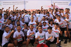 SESI FOTO BERSAMA LOMBA LARI 10K JEMBATAN TERUSAN BOJONEGORO-TUBAN